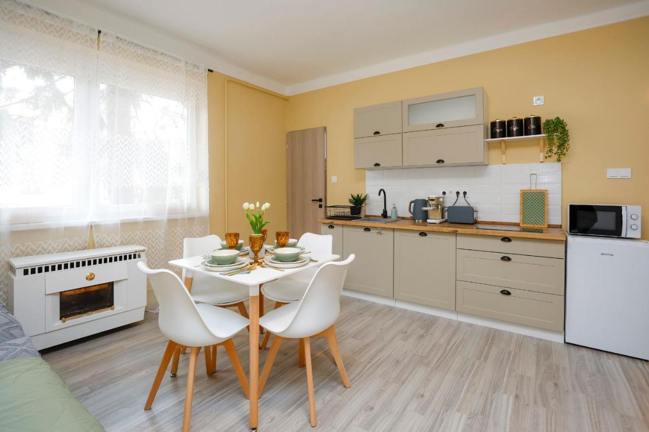 Parti Setany Apartman Eger Eksteriør bilde